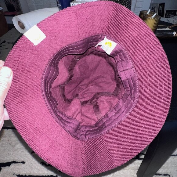 C & C Corduroy burgundy bucket hat - Picture 6 of 8